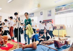 Ngày 11/12/2022 tại Khoa Ngôn ngữ - Văn hóa - Nghệ thuật Khmer Nam Bộ, Trường Đại học Trà Vinh, giảng viên và sinh viên Khoa đón tiếp, tư vấn hướng nghiệp và tuyển sinh cho gần 400  học sinh các Trường Trung học phổ thông đến tham quan tại Trường.